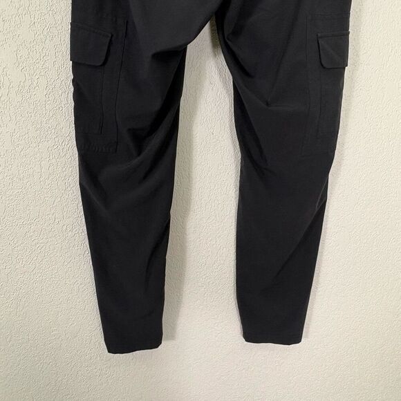Athleta Black Cargo Skinny Leg Pants Size 6 - Picture 10 of 11